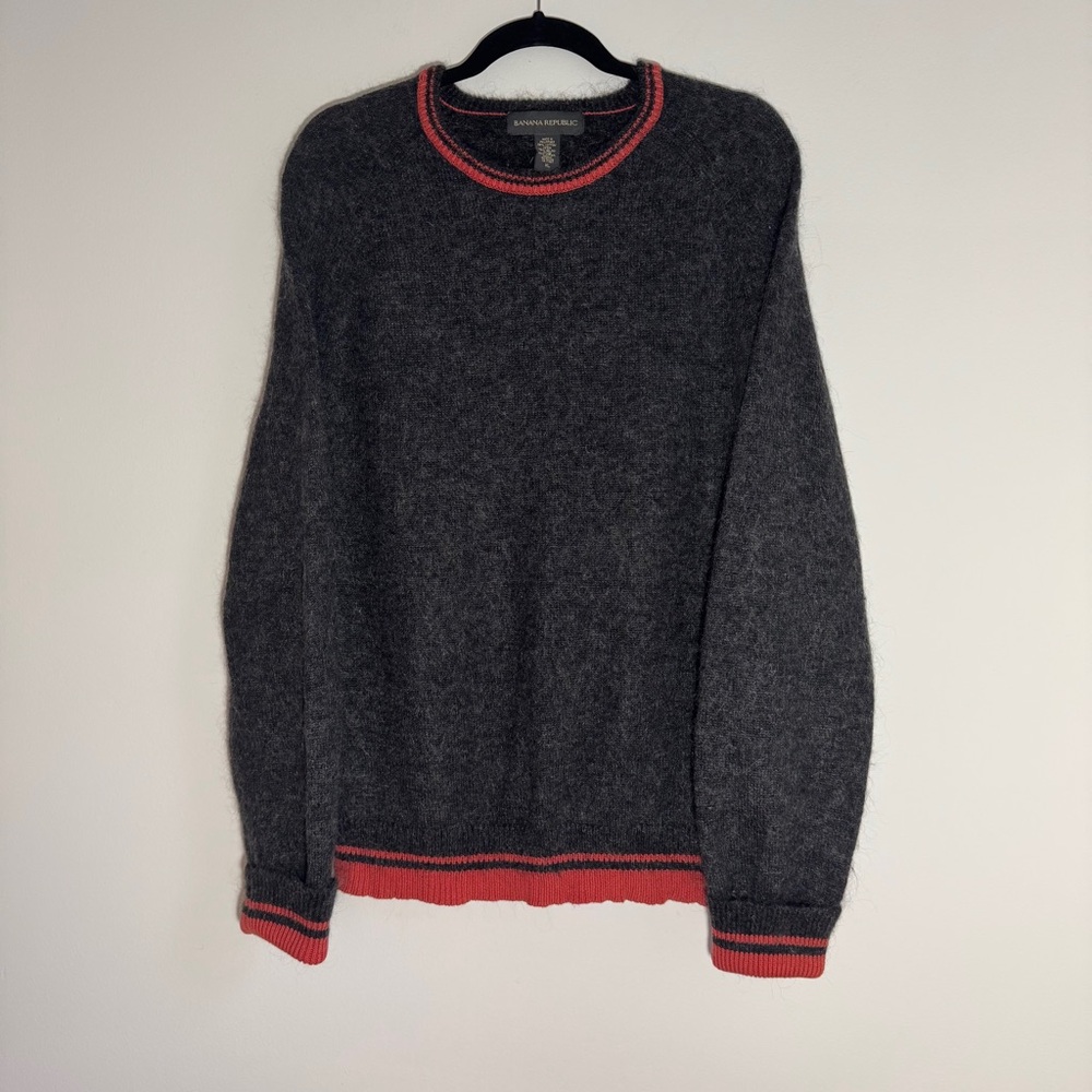 Banana Republic‎ Mohair Blend Sweater Gray Red Trim Crewneck Size XL